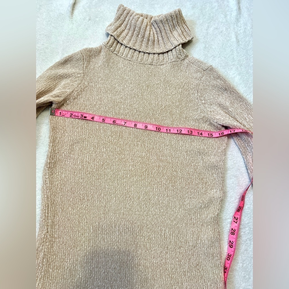 Lovers & Friends Chenille Cowl Neck Tunic Sweater - Small - Picture 3 of 10
